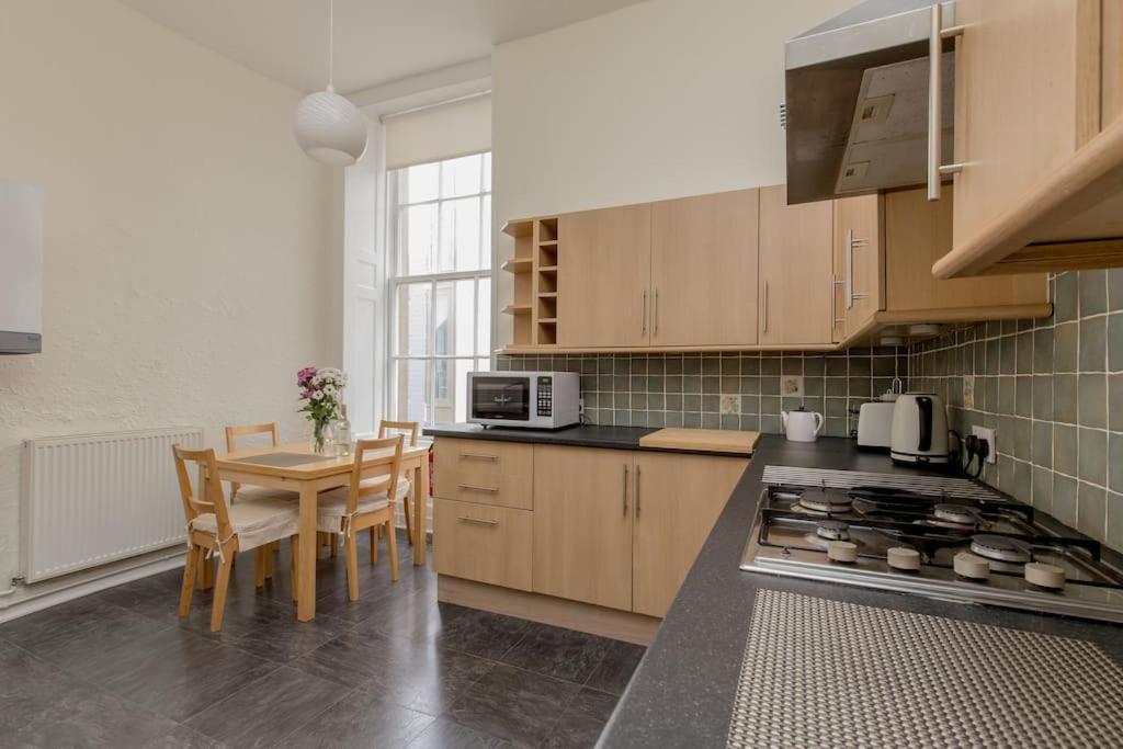 St James Quarter 2 Bed Apartment Edinburg Exteriör bild